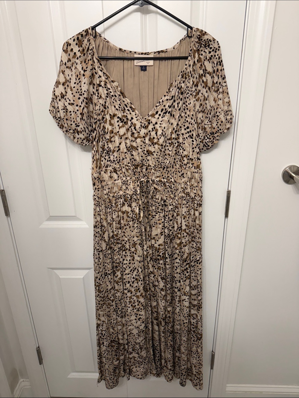 Universal Thread Beige and Brown Printed Maxi Dress